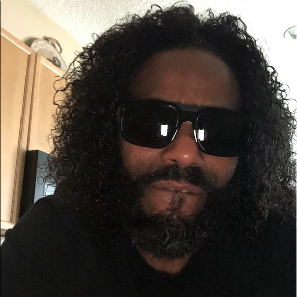 Meet your Posher, John - Picture 1 of 5